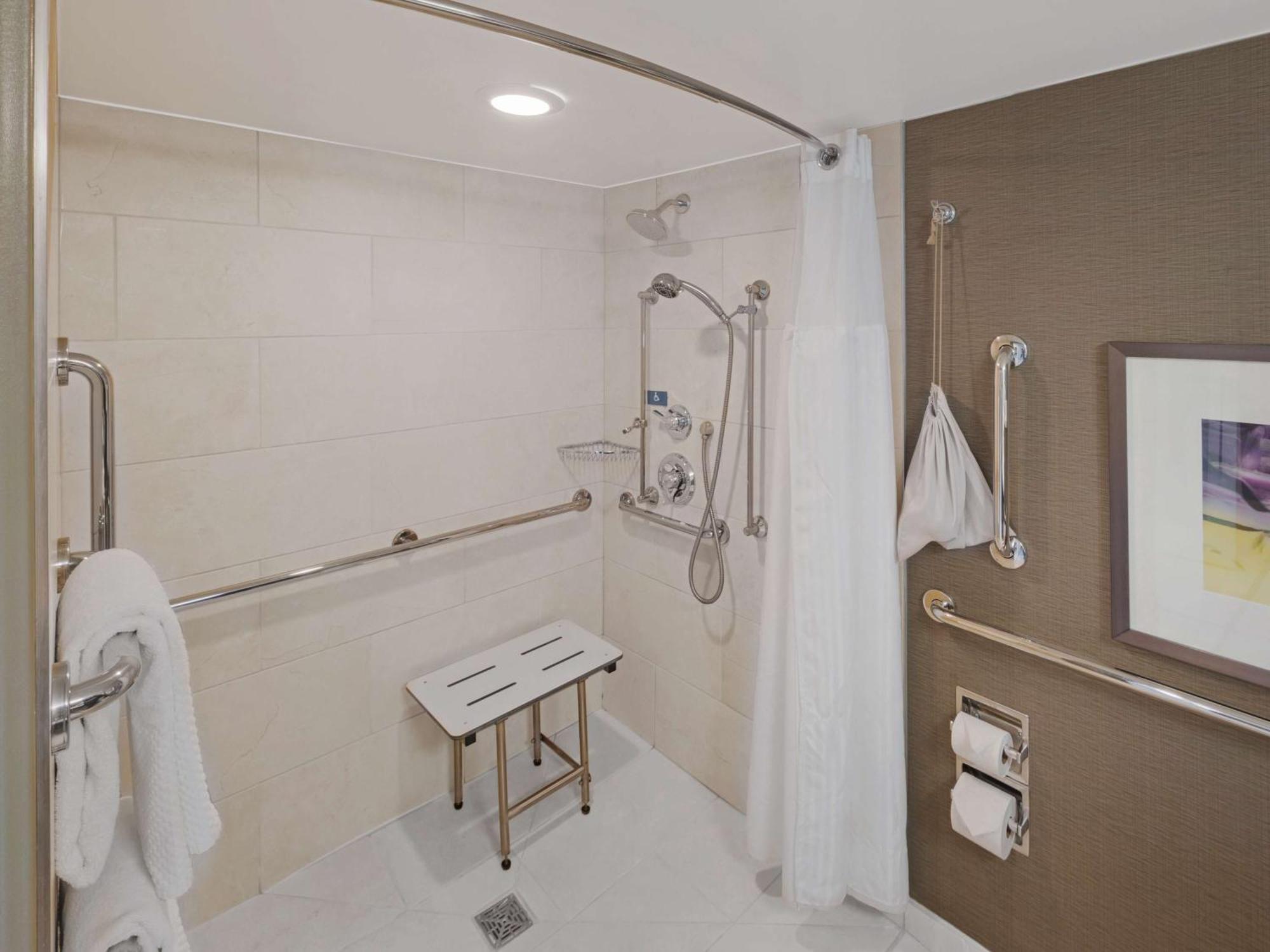 Hotel Hilton Near Hershey Park 4*