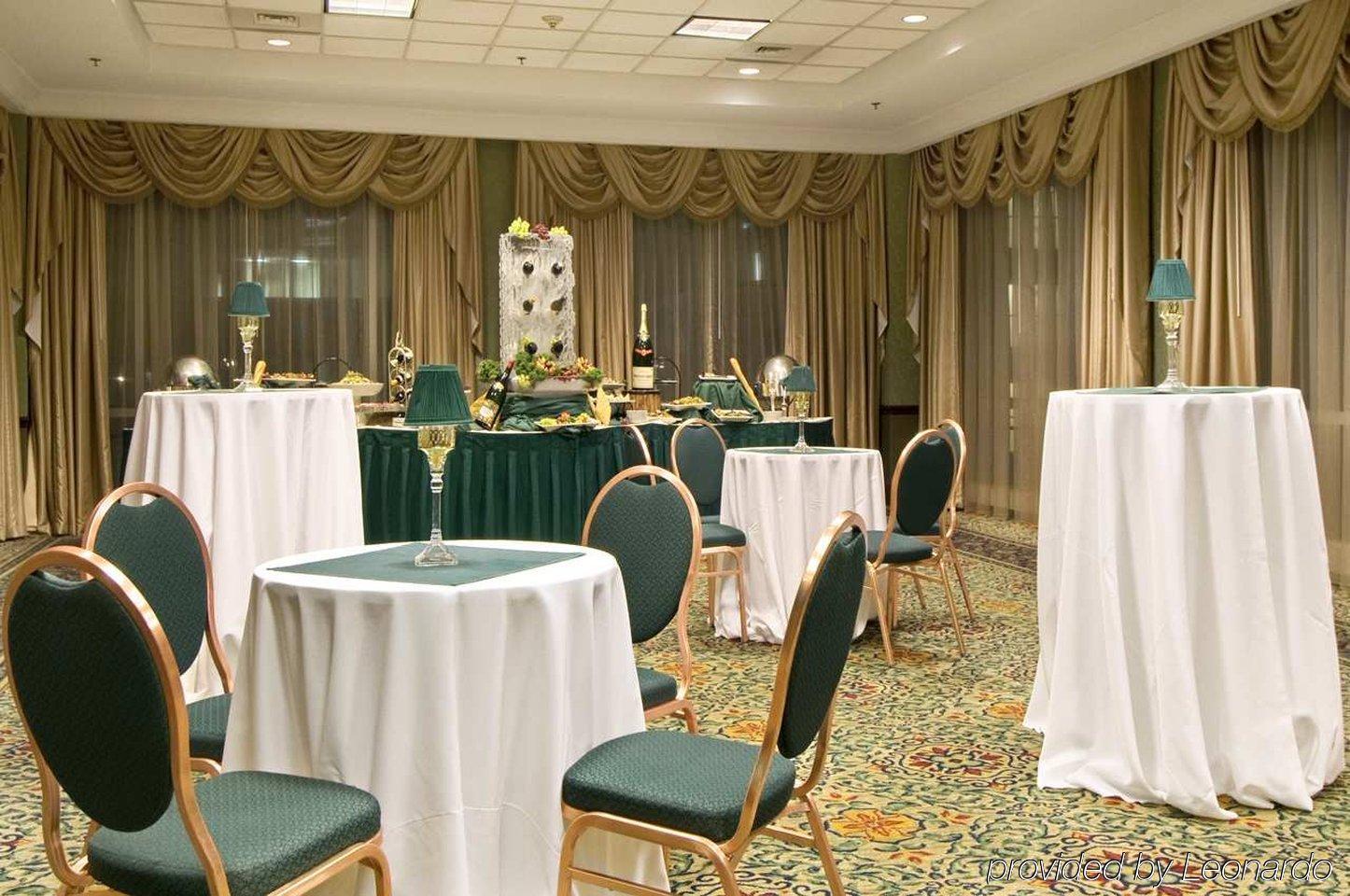 Hotel Hilton Near Hershey Park 4*